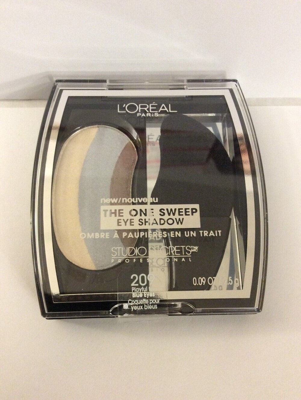 L'Oreal Studio Secrets The One Sweep Eye Shadow, Playful for Blue eyes #209 NEW